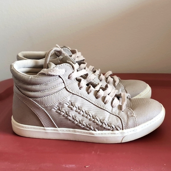 Women's sneakers - Picture 5 of 9